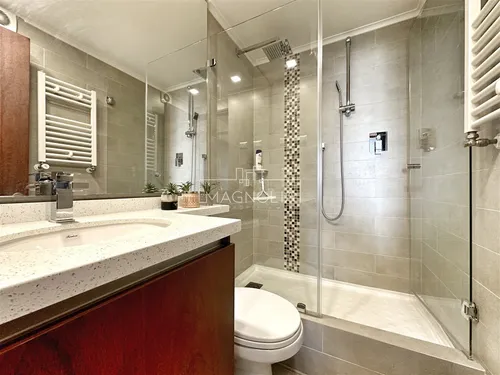 Departamento En Venta De 2 Dorm, 2 B Amoblado, Las Condes