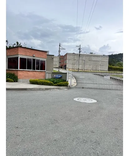 Se Arrienda Bodega Para Estrenar