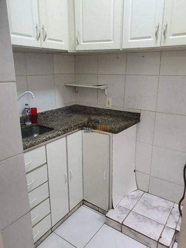 Imagem 8 de 16 de Apartamento À Venda No Embaré - Praia - Com Sacada - Piso Frio!