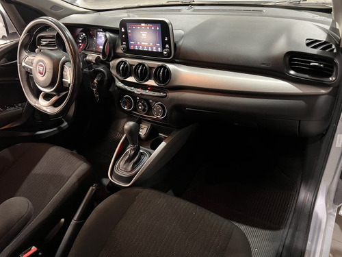 Fiat Cronos Cronos 1.8 E.TORQ FLEX DRIVE AT6