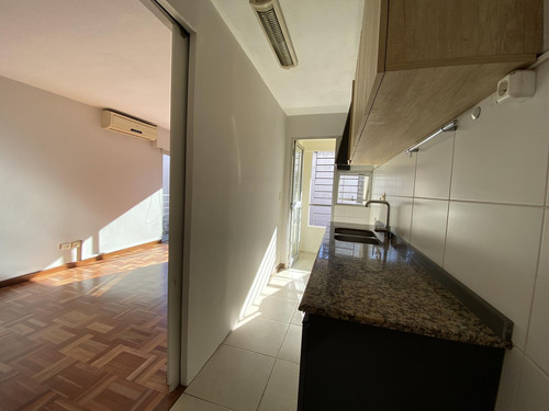 Apartamento En Alquiler, Parque Miramar, 2 Dormitorios Amplios