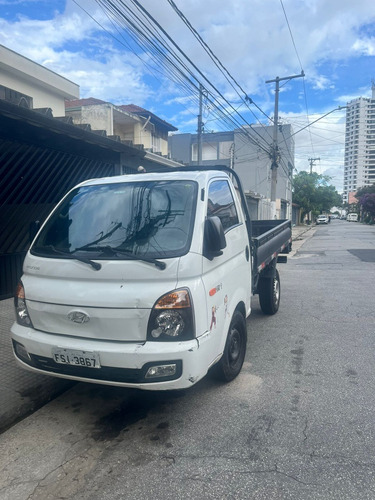 Hyundai HR 2.5 Hd Cab. Curta S/ Carroceria Tci 2p