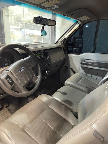 Imagen 5 de 7 de Ford F-350 Super Dutty Plataforma 4x4
