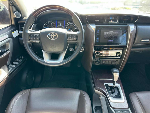 Toyota SW4 2.8 Srx 177cv 4x4 7as At