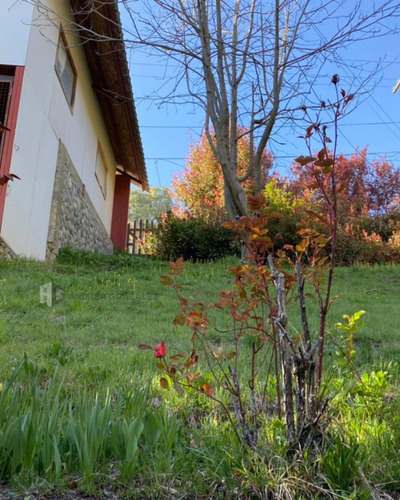 Casa - Venta - Bariloche - Barrio Jardín Botánico - 5 Ambientes