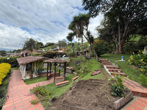 Se Vende Lote Con 2 Casasen La Ceja A1 Km De La Zona Urbana
