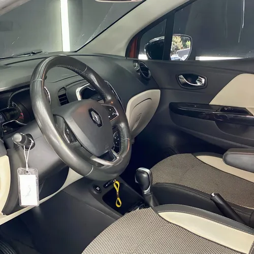 Renault Captur 2.0 Intens Automática