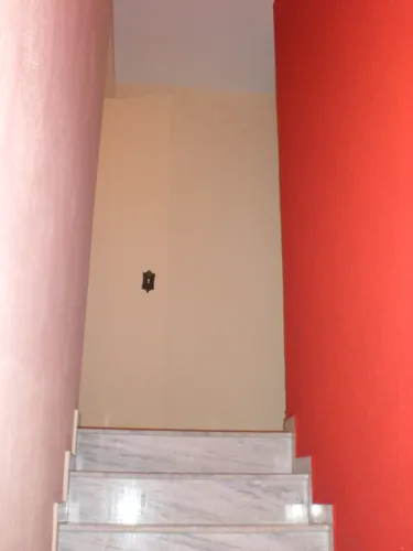 Dois Sobrados No Mesmo Terreno, Total De Cinco Quartos, Cômodos Amplos, 303m² De Área Construída