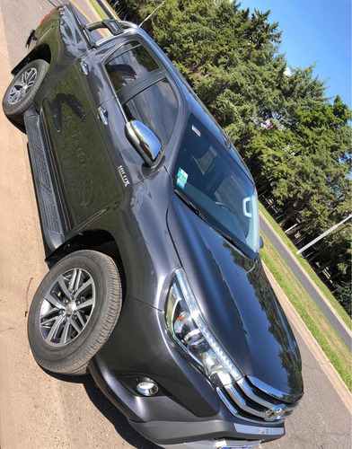 Imagen 3 de 5 de Toyota Hilux 2017 2.8 Cd Srx 177cv 4x4 At