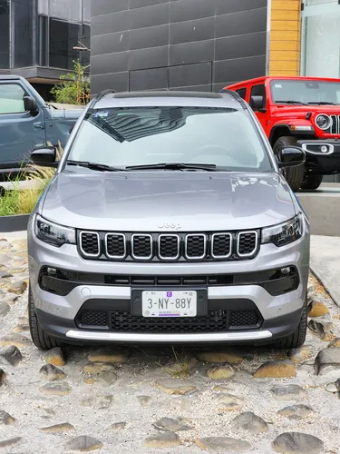 Jeep Compass 1.3T Limited Premium Fwd At6