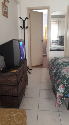 Imagen 2 de 7 de Monoambiente En Plaza Colón