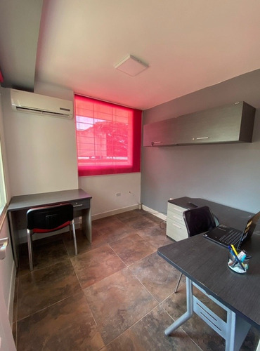 Casa Comercial, Residencial, Los Palos Grandes, Alquiler