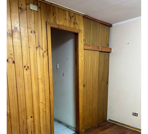 Cálida Casa Residencial O Comercial Con Depto Interior