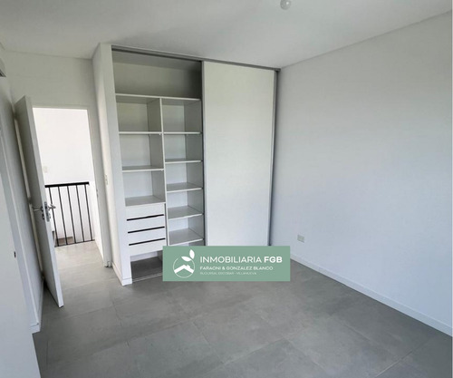 Casa Con Pileta En Venta En Barrio Puerto | El Cantón - Financiación - 3 Dormitorios - Pérgola Cubierta