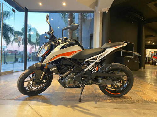Duke 390 Solo Blanco Y Entrega Inmediata - Gs Motorcycle
