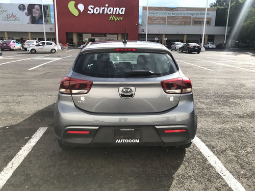Imagen 7 de 15 de Kia Rio 5 Puertas