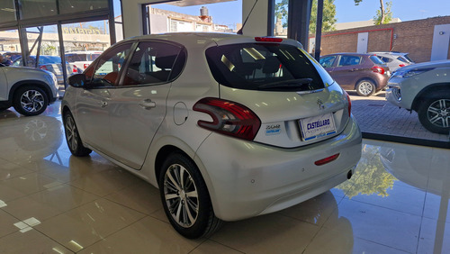 Peugeot 208 1.6 Feline Tiptronic