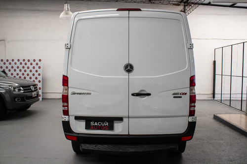 Mercedes-Benz Sprinter 2.1 415 Furgon 3250 150cv Tn V2
