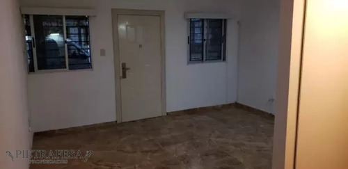 Apartamento En Alquiler, 1dorm, 1baño. Jacinto Vera.