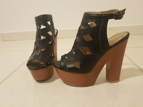 Zapatos Varios: Botas Media Caña Cuero Febo/ Sandalias Qupid