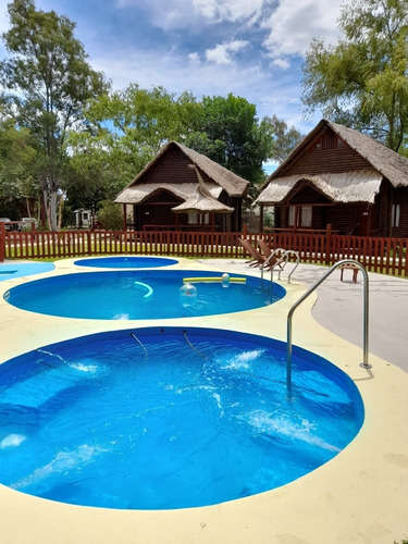 Imagen 13 de 13 de Promo Enero ,complejo De Cabañas En Gualeguaychuduplex. Aparts Piscinas, Estacionamiento,parrillas Juegos, A 30 Metros Del Rio
