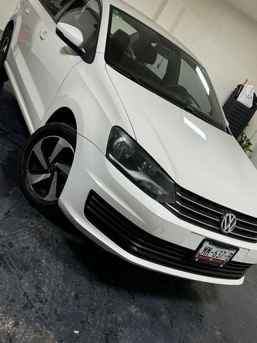 Volkswagen Vento 1.6 Starline At