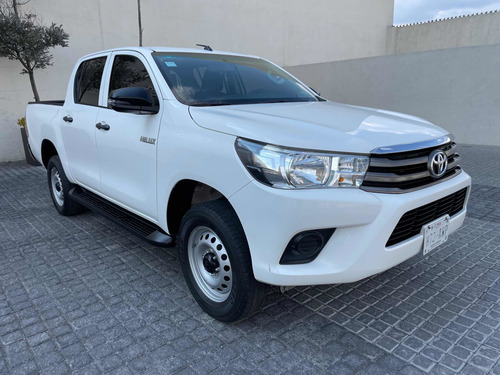 Imagen 4 de 15 de Toyota Hilux 2018 2.7 Cabina Doble Mt