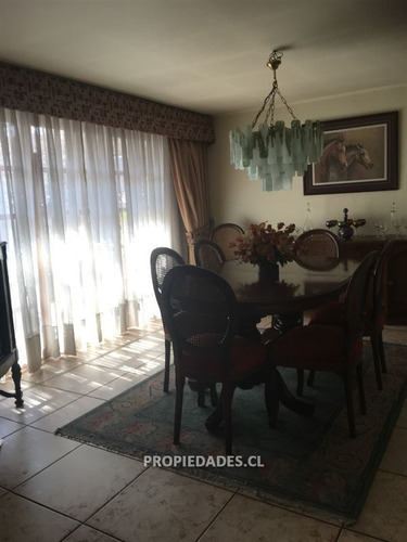 Imagen 2 de 10 de Casa En Venta En Las Condes