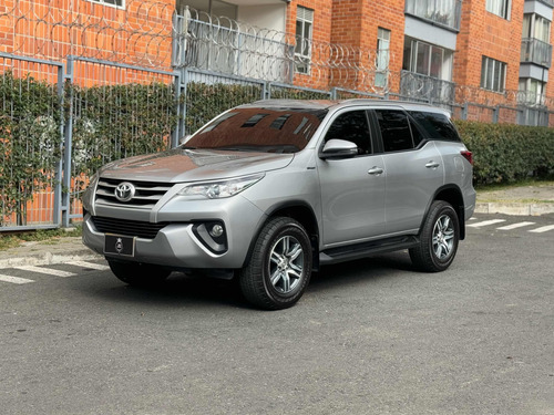 Toyota Fortuner 2.7l