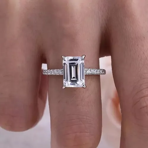 Anillo de compromiso corte esmeralda new arrivals