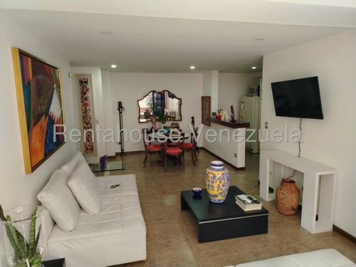 Lomas Del Sol 25-9104 Apto En Exclusiva Urbanización Aire Acondicionado En Cada Habitación, Pisos De Parquet En Habitaciones Y Cerámica En Áreas Sociales. Dos Habitaciones, Dos Baños, Un Maletero