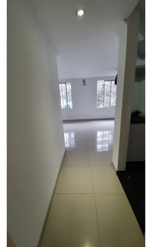 Venta Apartamento Salitre 86 Mts, Piso 2, Garaje, 4 Hab, 3 Baños