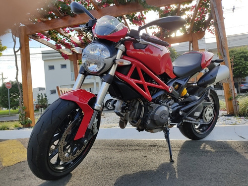 Ducati Monster 796