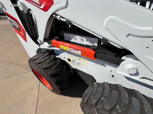 Bobcat S175 Mini Carregadeira Ano 2011 Super Conservada