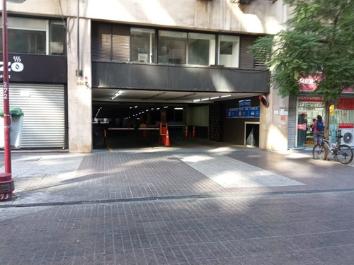 Estacionamiento En Venta En Santiago Con Excelente Ubicación