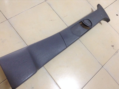 Plastico De Poste Central Izquierdo Ford Contour Mod 96-00