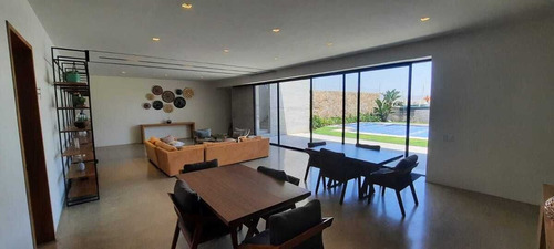 Casa En Venta En Zona Real, Coto Sequoia, Zapopan, Jalisco