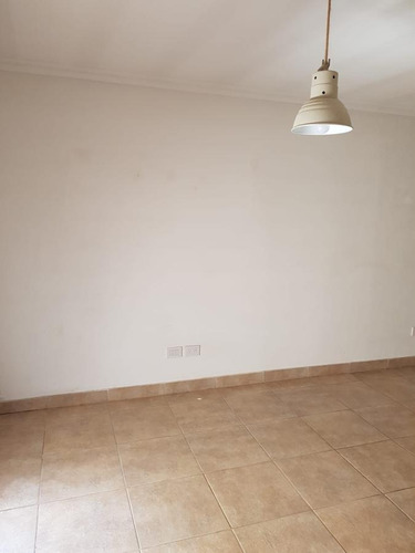 Imagen 15 de 16 de Departamento - Banfield Este