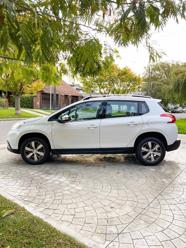 Imagen 8 de 15 de Peugeot 2008 2016 1.6 Thp Sport