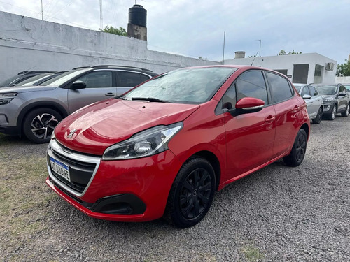 Peugeot 208 1.6 Active