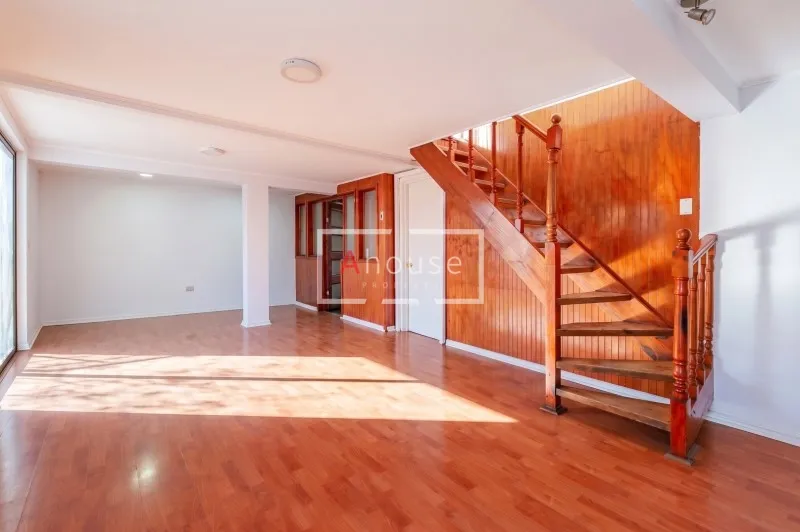 Imagen 2 de 23 de Se Vende Amplia Casa En Pasaje Cerrado