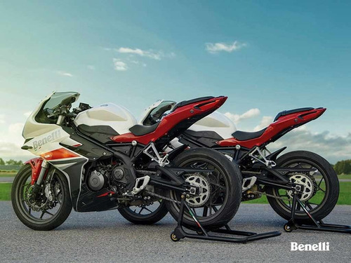 Benelli Bn 302 R + Tnt 300