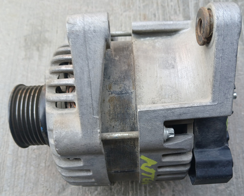 Alternador De Chevrolet Trax Modelo 2013 (Usado)