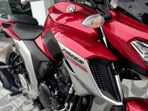 Imagem 4 de 10 de Yamaha Fz25 Fazer