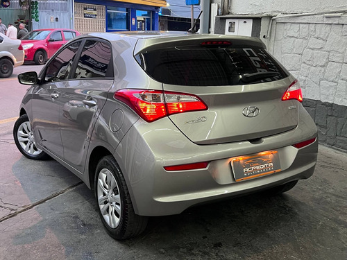 Imagem 6 de 15 de Hyundai Hb20 1.6 Comfort Plus 16v Flex 4p Automático