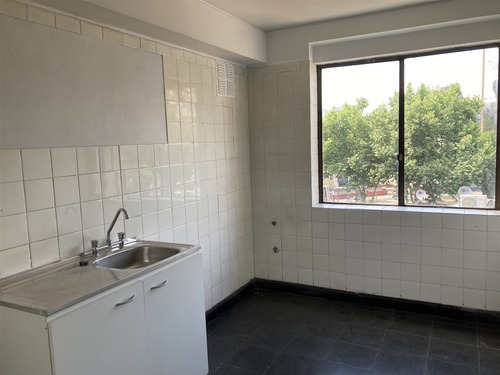 Venta De Oficina En Providencia Con Los Leones Metro L1-l6