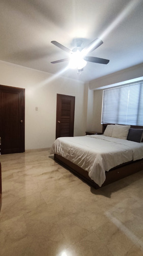 Apartamento En La Ave. El Milagro, Costa Virginia