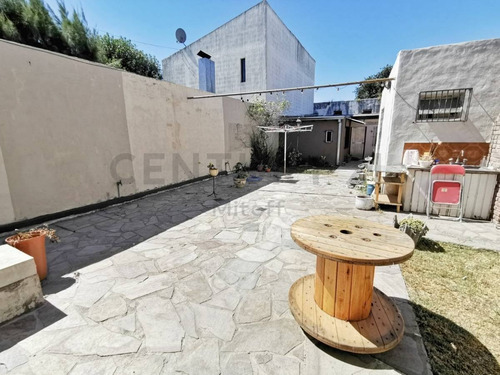 Imagen 15 de 20 de Casa 2 Dormitorios En Venta En Villa Elisa