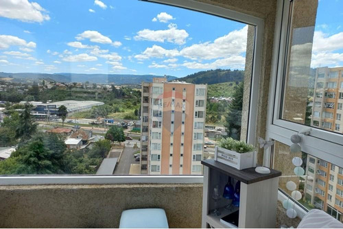 Oportunidad En Condominio Los Conquistadores