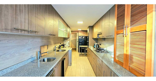 4 Dormitorios Amplios Y Renovado. Departamento